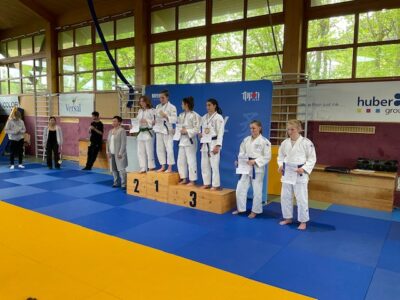 Franziska Lomb (U15) erkämpft sich bei der Bundessichtung U16 in München einen starken fünften Platz.